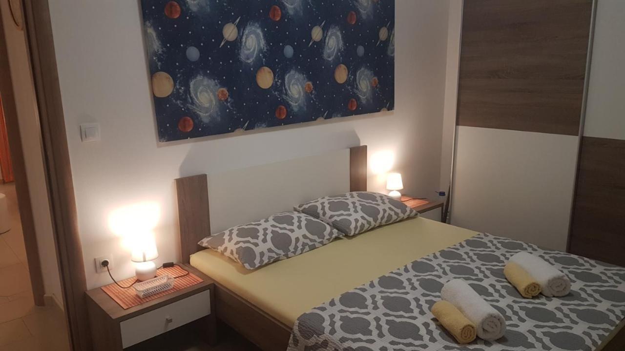 Apartment Orange Brist Пула Екстериор снимка