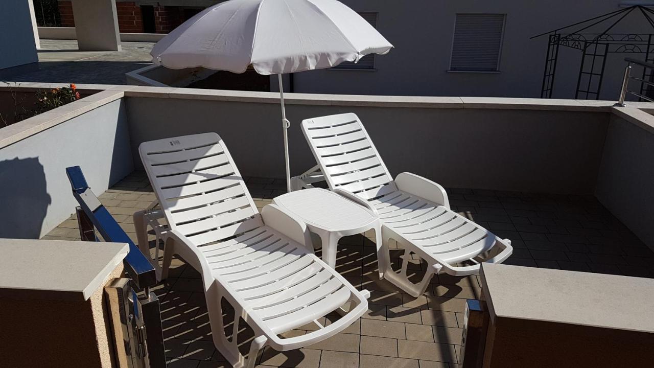 Apartment Orange Brist Пула Екстериор снимка